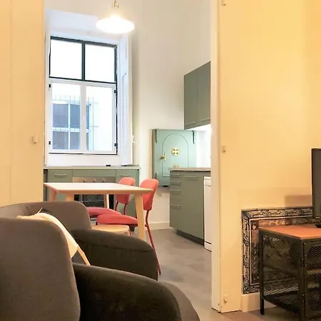 Sj1d Heart Of Baixa With New A/c * Stylish Apartment